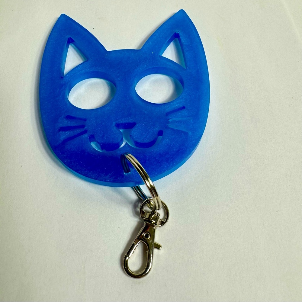 Blue cat resin handmade keychain. Approx 4” x 3”. Metal clasp attached.